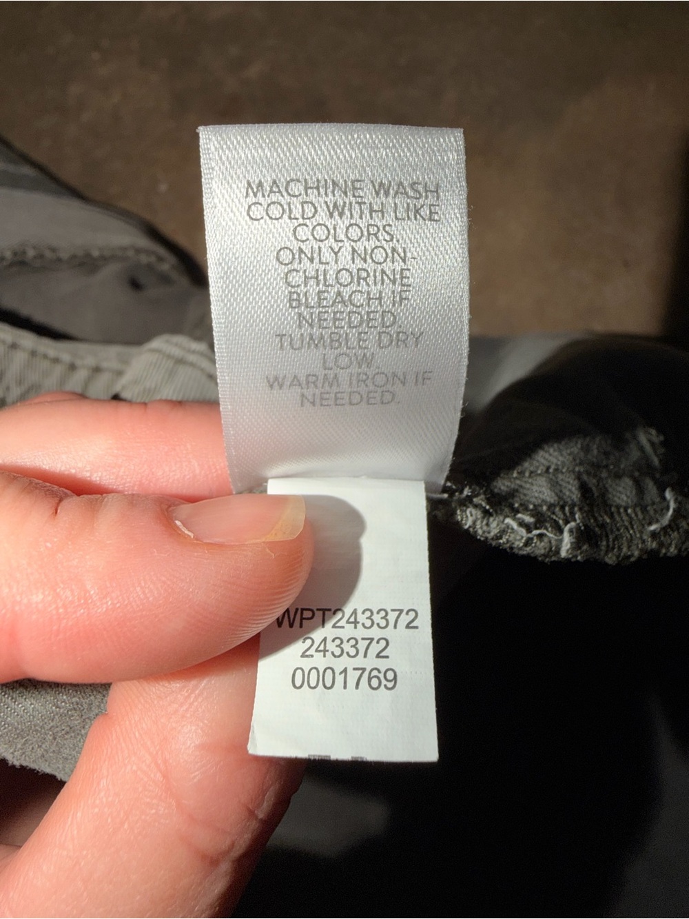 J. Jill Gray Tencel Blend Bermuda Shorts Petite 8 Patch Pocket Stretch - Picture 11 of 11